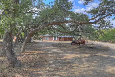 2011 Mustang Lane, San Marcos, TX 78666 - Photo 4