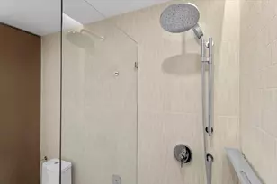 610 Davis St, Austin, TX 78701 - Photo 20