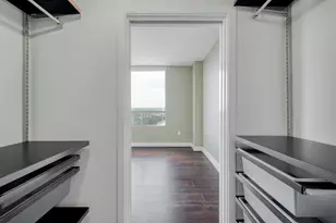 300 Bowie St, Austin, TX 78703 - Photo 22
