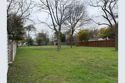 510 E 17th Street, Georgetown, TX 78626 - Photo 1