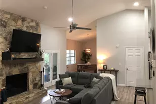 21825 Tallahassee Ave, Lago Vista, TX 78645 - Photo 8