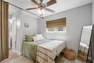 1111 W 10th St, Austin, TX 78703 - Photo 12