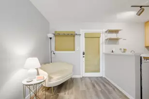 1111 W 10th St, Austin, TX 78703 - Photo 4