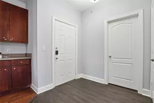 1901 Crossing Pl, Austin, TX 78741 - Photo 6