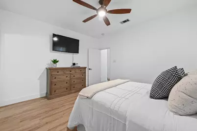 11104 Whiskey River Drive, Austin, TX 78748 - Photo 14