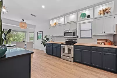 11104 Whiskey River Drive, Austin, TX 78748 - Photo 12