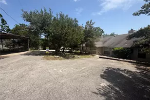 11101 Oak Branch Dr, Austin, TX 78737 - Photo 4