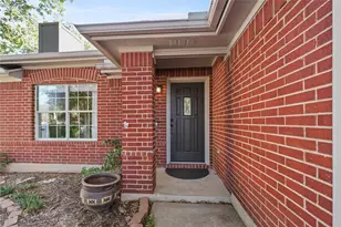 1005 Haleys Way Dr, Buda, TX 78610 - Photo 4