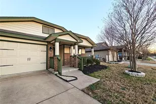 18205 Bandelier Dr, Pflugerville, TX 78660 - Photo 2