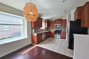 18205 Bandelier Dr, Pflugerville, TX 78660 - Photo 12