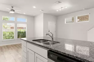 605 W South St, Leander, TX 78641 - Photo 20