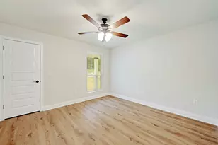 21502 Paine Ave, Lago Vista, TX 78645 - Photo 18
