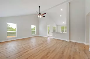 21502 Paine Ave, Lago Vista, TX 78645 - Photo 4