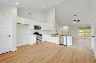 21502 Paine Ave, Lago Vista, TX 78645 - Photo 10
