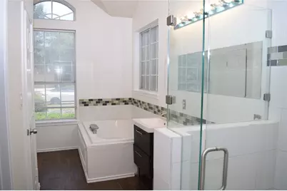 30007 Oakland Hills Drive, Georgetown, TX 78628 - Photo 20