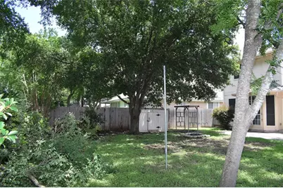 30007 Oakland Hills Drive, Georgetown, TX 78628 - Photo 36