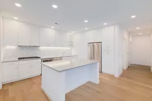 900 S 1st St, Austin, TX 78704 - Photo 8