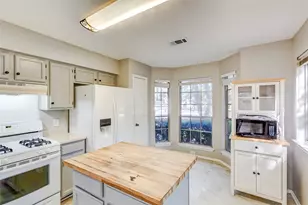 6415 Jennings Dr, Austin, TX 78727 - Photo 14