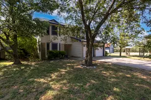 6415 Jennings Dr, Austin, TX 78727 - Photo 2