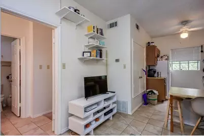 3206 King Street #203, Austin, TX 78705 - Photo 6