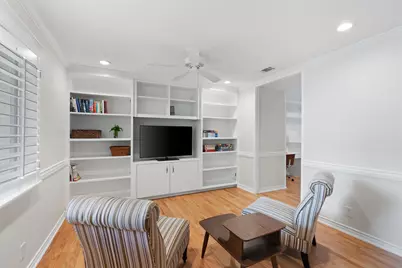8605 Primrose Lane, Austin, TX 78757 - Photo 2