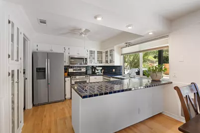 8605 Primrose Lane, Austin, TX 78757 - Photo 8