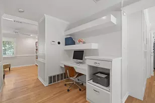 8605 Primrose Ln, Austin, TX 78757 - Photo 6