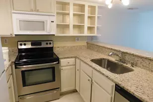 805 Paisley Dr, Briarcliff, TX 78669 - Photo 2
