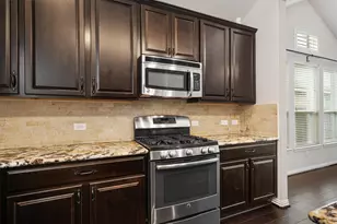 304 Peggy Dr, Liberty Hill, TX 78642 - Photo 10