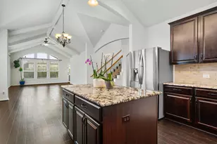 304 Peggy Dr, Liberty Hill, TX 78642 - Photo 8