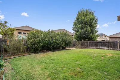 304 Peggy Drive, Liberty Hill, TX 78642 - Photo 38