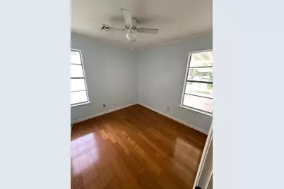 7504 Northcrest Boulevard, Austin, TX 78752 - Photo 16