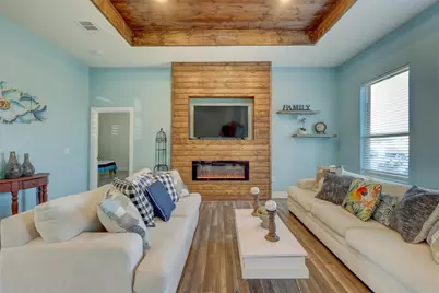 243 Hershal Lane, Cedar Creek, TX 78612 - Photo 6