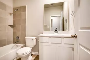 1532 Homestead Farms Dr, Round Rock, TX 78665 - Photo 18
