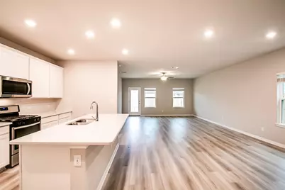 1532 Homestead Farms Drive, Round Rock, TX 78665 - Photo 2