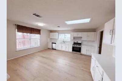 2727 High Point Drive, Round Rock, TX 78664 - Photo 2