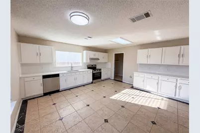 2727 High Point Drive, Round Rock, TX 78664 - Photo 2