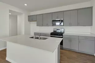 331 Yellowstone Dr, Kyle, TX 78640 - Photo 8