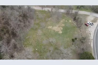 206 W Roberts Avenue, Rockdale, TX 76567 - Photo 12