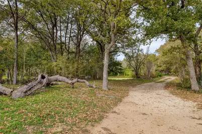 201 Artesian Drive, Cedar Creek, TX 78612 - Photo 2