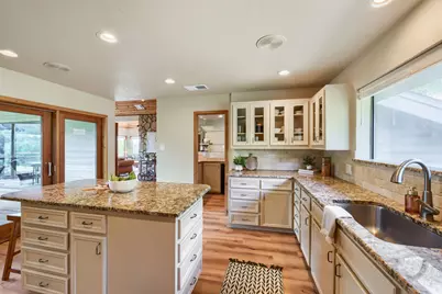 509 Coventry Road, Spicewood, TX 78669 - Photo 18