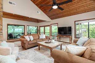 509 Coventry Rd, Spicewood, TX 78669 - Photo 4