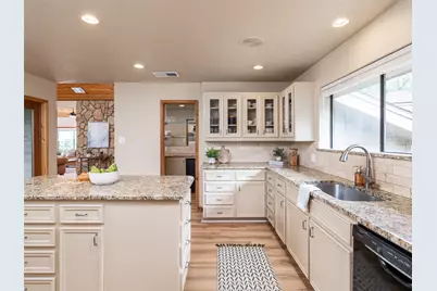 509 Coventry Road, Spicewood, TX 78669 - Photo 10