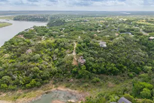 509 Coventry Rd, Spicewood, TX 78669 - Photo 34