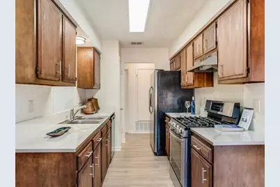 3908 Holt Drive, Austin, TX 78749 - Photo 4