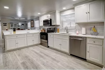 1217 Jones Street, Smithville, TX 78957 - Photo 8