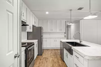 260 Castellana Way, Elgin, TX 78621 - Photo 10