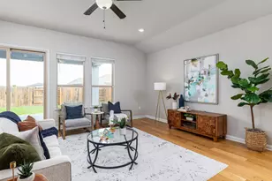 8204 Silhouette St, Austin, TX 78744 - Photo 8