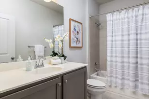 8204 Silhouette St, Austin, TX 78744 - Photo 18