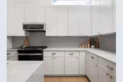 6407 Bradsher #I, Austin, TX 78745 - Photo 8